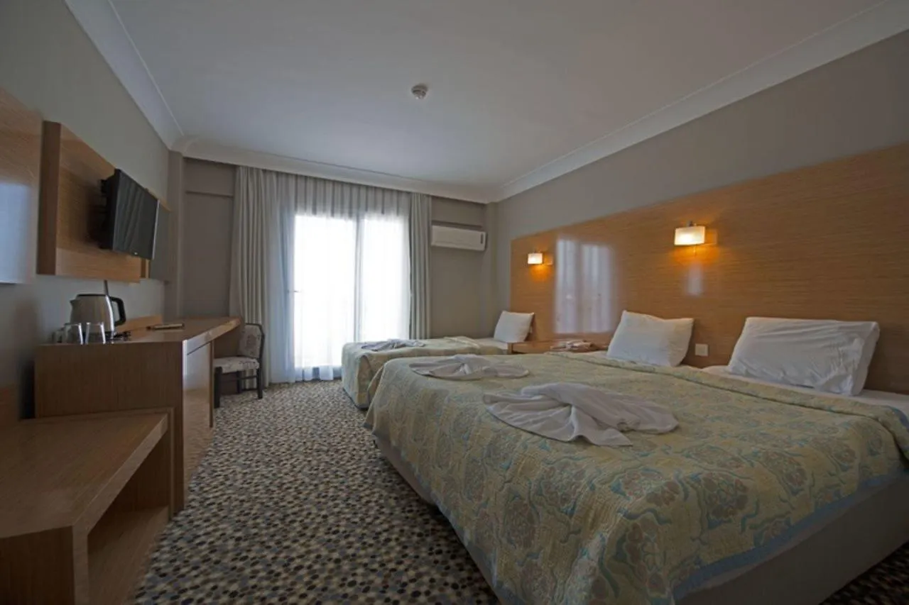 Ada Newday Resort كوشاداسيه 4*,